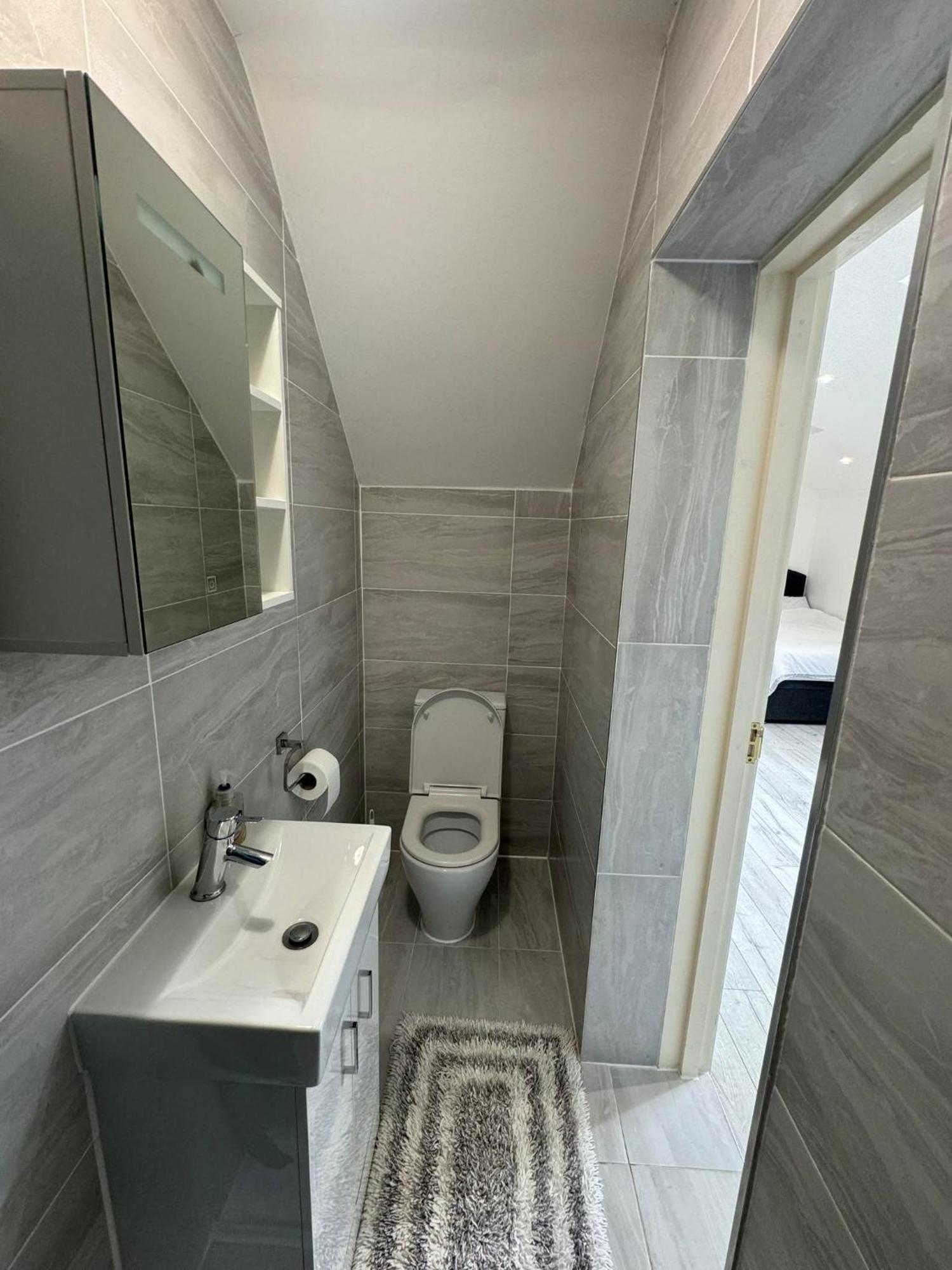 Studio Room Next To Gatwick Crawley  Exteriér fotografie